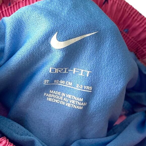 Nike Pink Athletic Shorts in Kids Size 3T - Picture 7 of 7